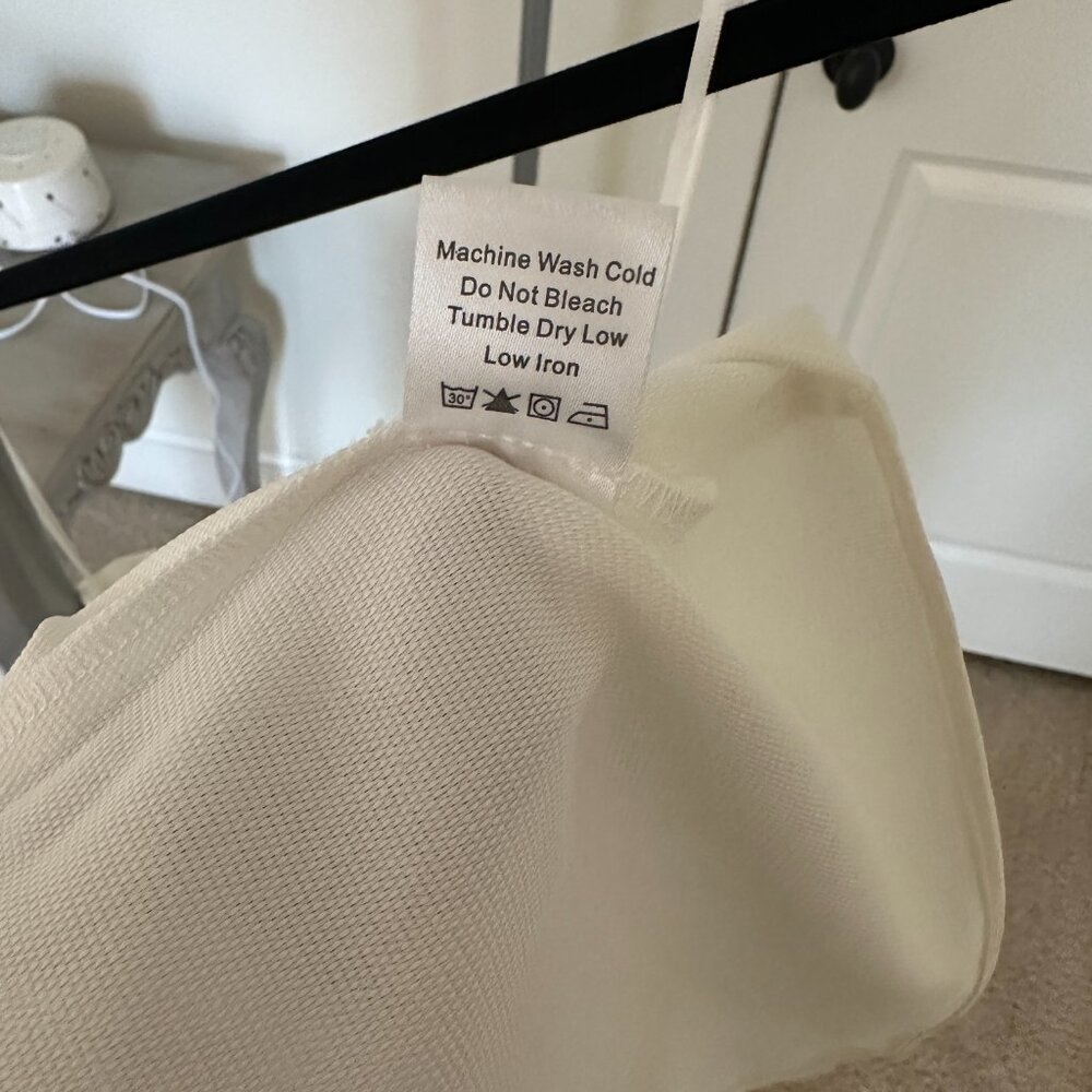 NWT Tuckernuck Marguerite White Off the Shoulder Blouse - Picture 13 of 14